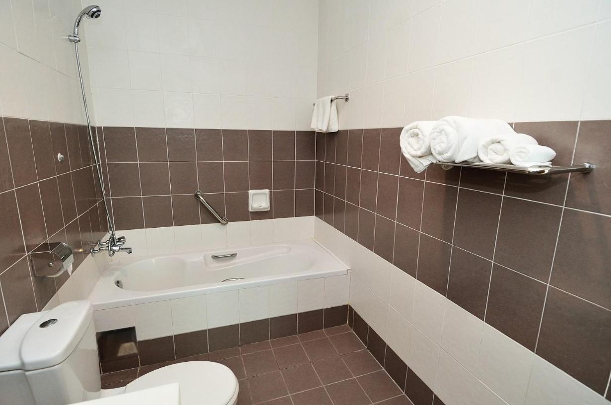 Holiday Villa Hotel & Suites Kota Bharu - Wakaf Che Yeh, Night Market Εξωτερικό φωτογραφία