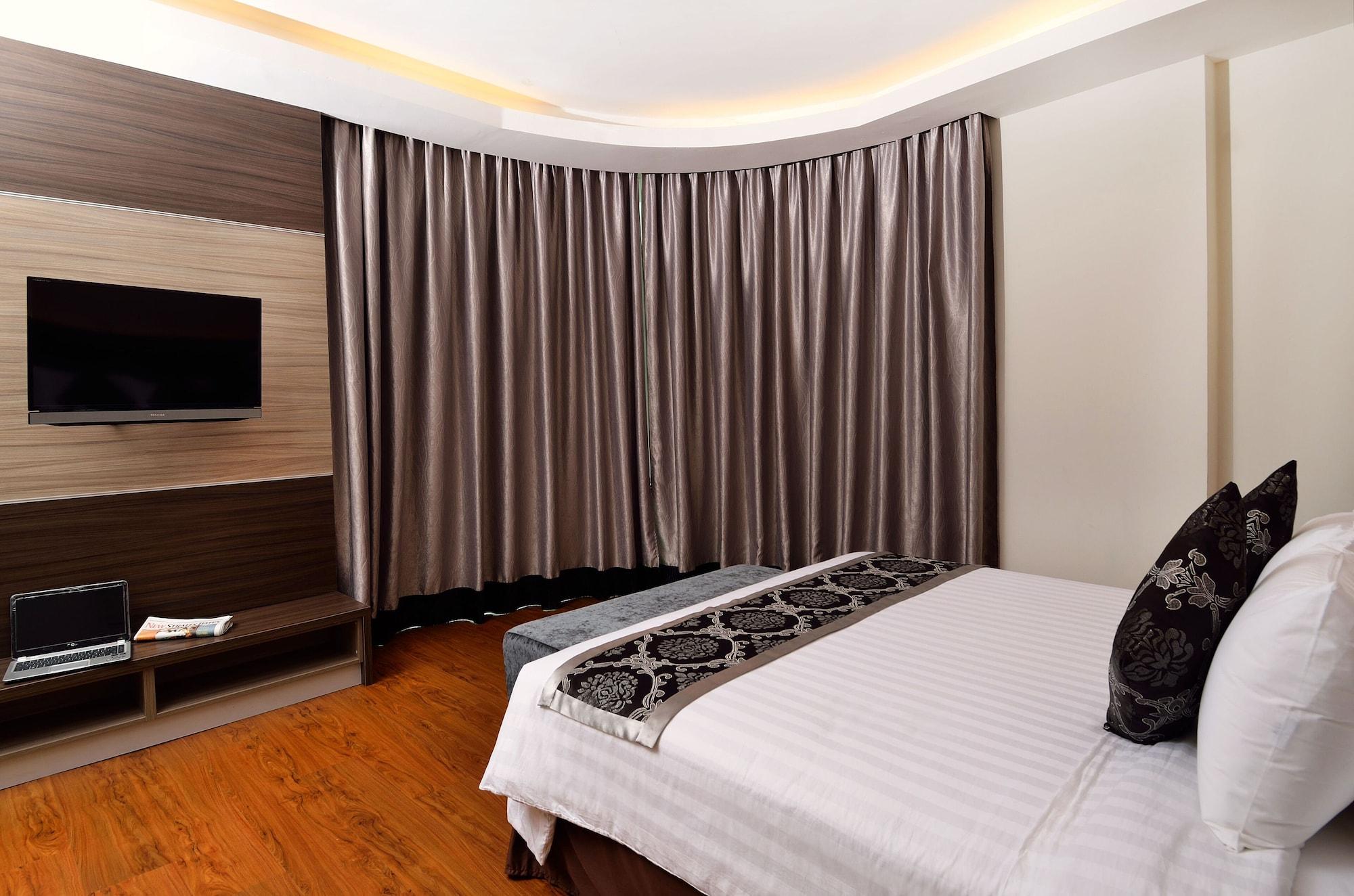 Holiday Villa Hotel & Suites Kota Bharu - Wakaf Che Yeh, Night Market Εξωτερικό φωτογραφία