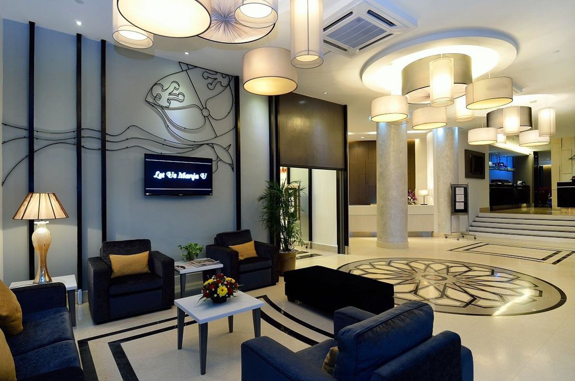 Holiday Villa Hotel & Suites Kota Bharu - Wakaf Che Yeh, Night Market Εξωτερικό φωτογραφία